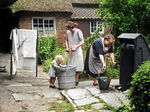 Washday in Clifton Village 1948