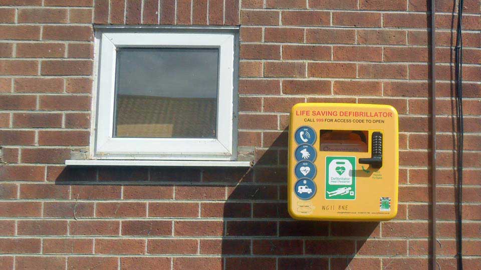 Defibrillator